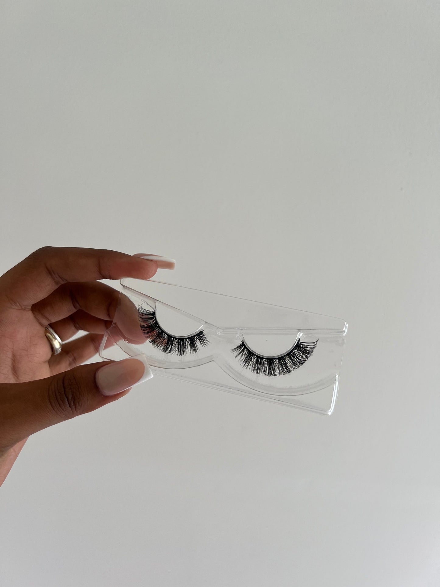 “Precious” Lash 5 for €20